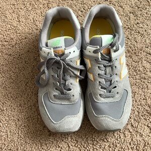 574V2 WOMEN'S SNEAKERS New Balance